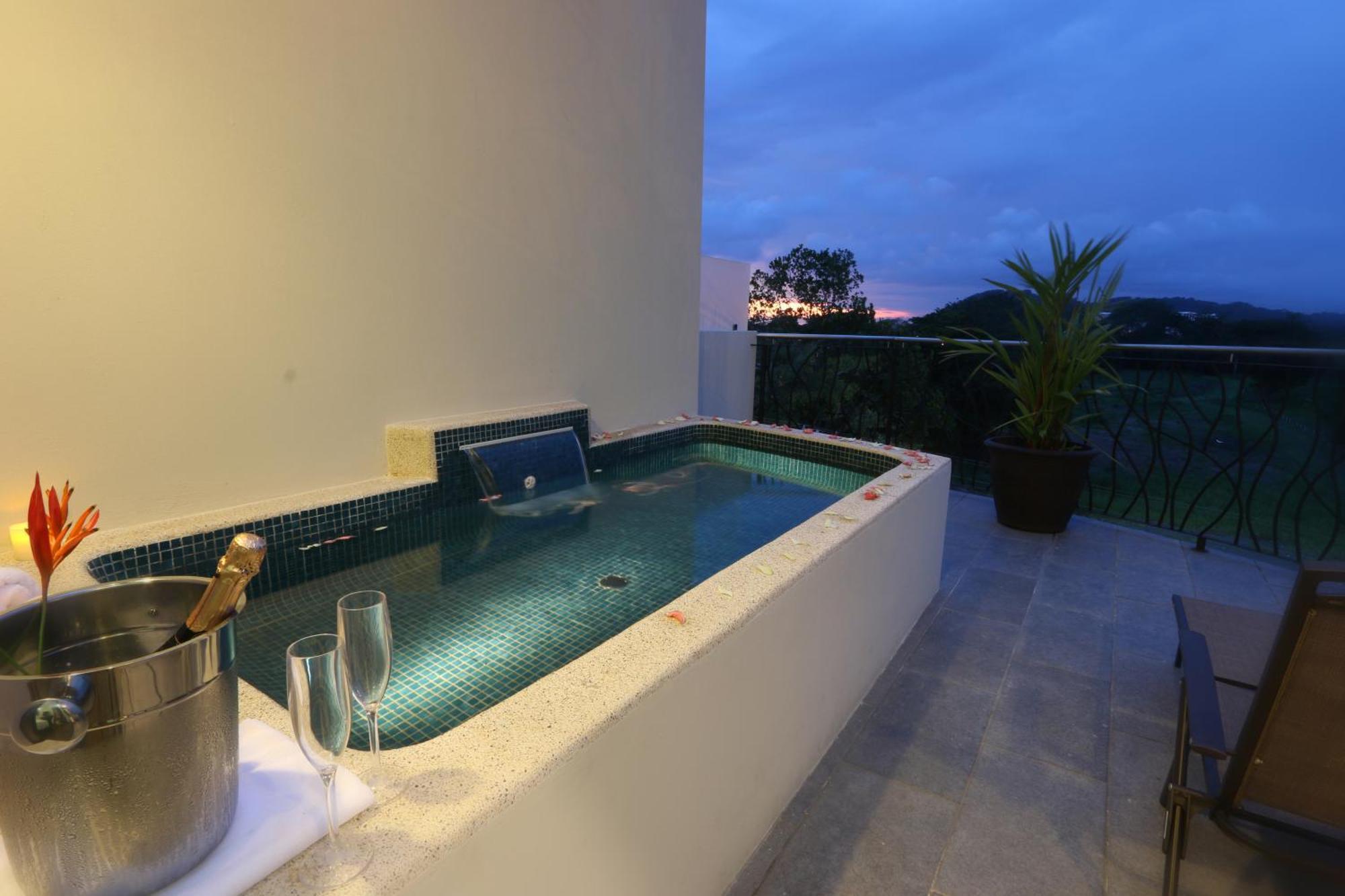 Luxury Sky Penthouses 3-6Br Condo-Hotel At Oceano Jacó Oda fotoğraf